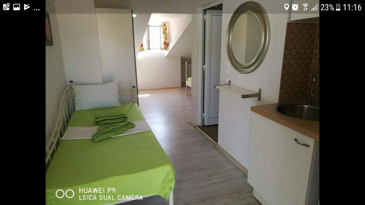 Anthia House Apartment Sarti 0*,